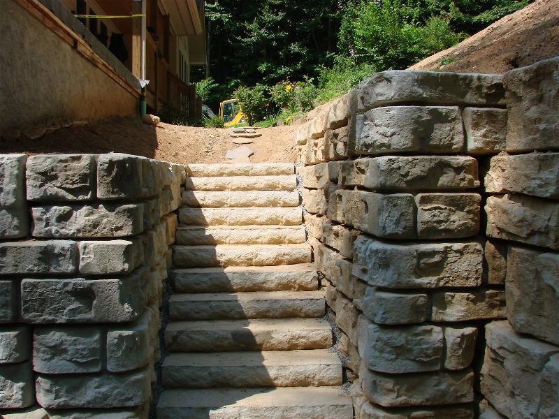 Whitmire Grading offers landscaping services that include retaining walls and steps.