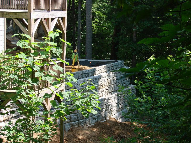 This redirock wall system in Brevard gave the home owners plenty of room with great looks